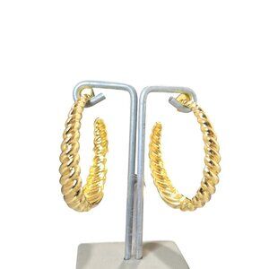 Women's Beautiful Gold Tone Pierced Hoop Earrings NWOT